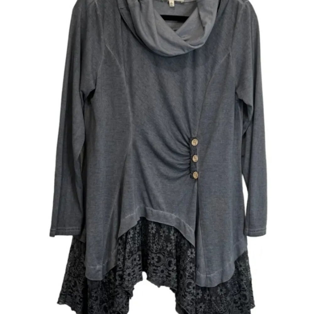 XL Gothic Lace Button Tunic: Krazy Kat Mobwife Style | Unique Fashion
